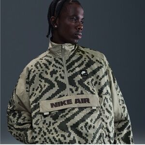 NWT! Nike Men's Air 1|2 Zip Allover
Print Woven Jacket
